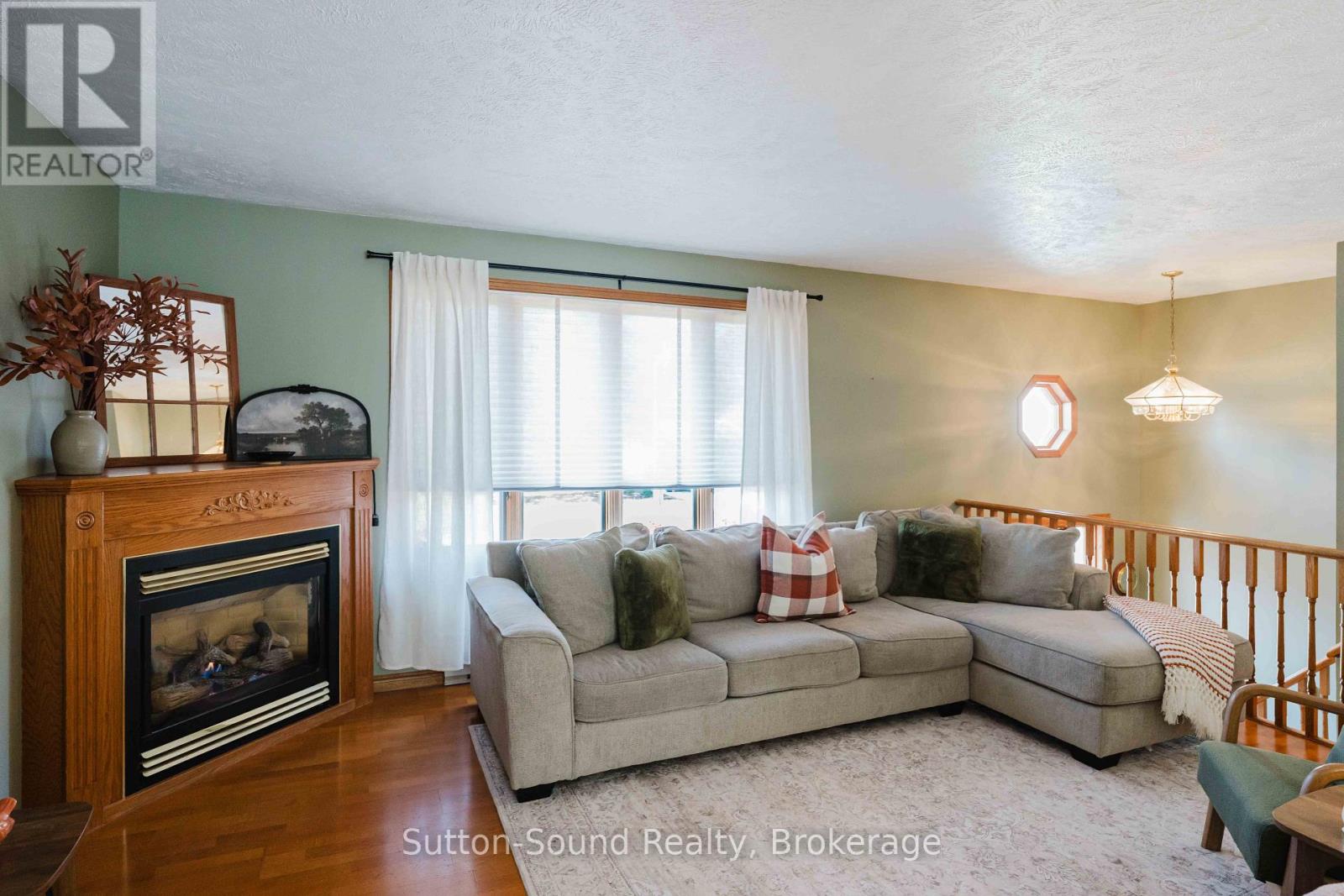 719 Mcnaughton Street, South Bruce Peninsula, Ontario N0H 2T0 - Photo 4 - X14110388