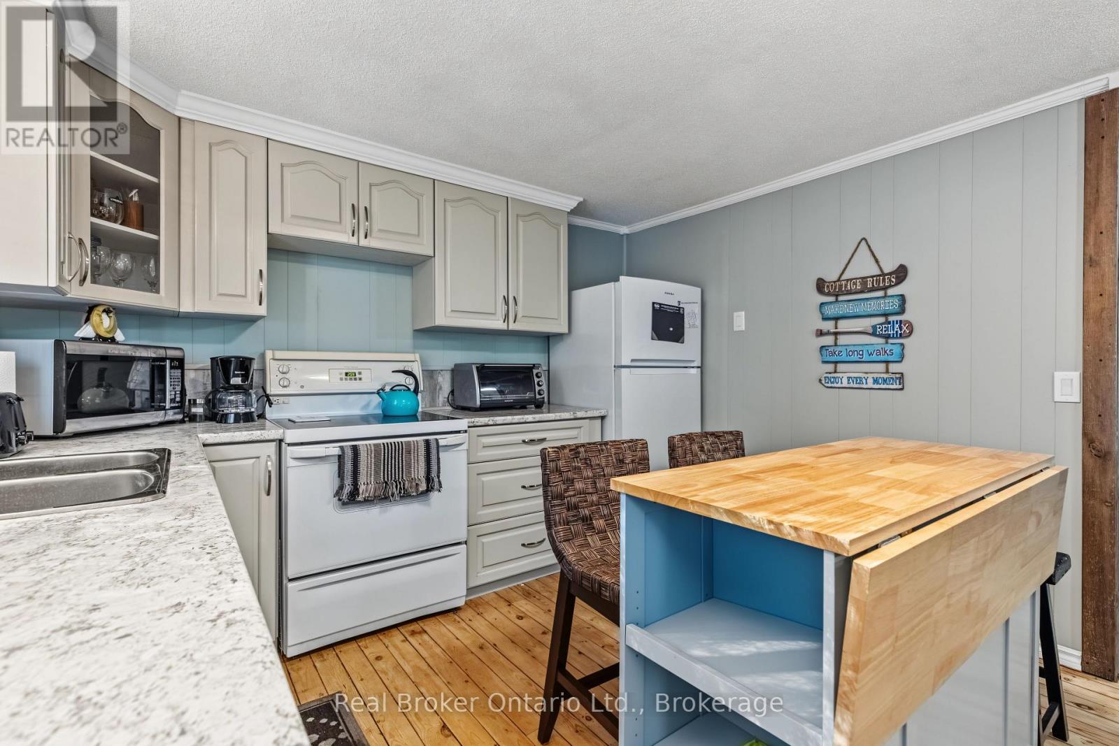 7 Hamilton Place, South Bruce Peninsula, Ontario N0H 2G0 - Photo 6 - X14118912